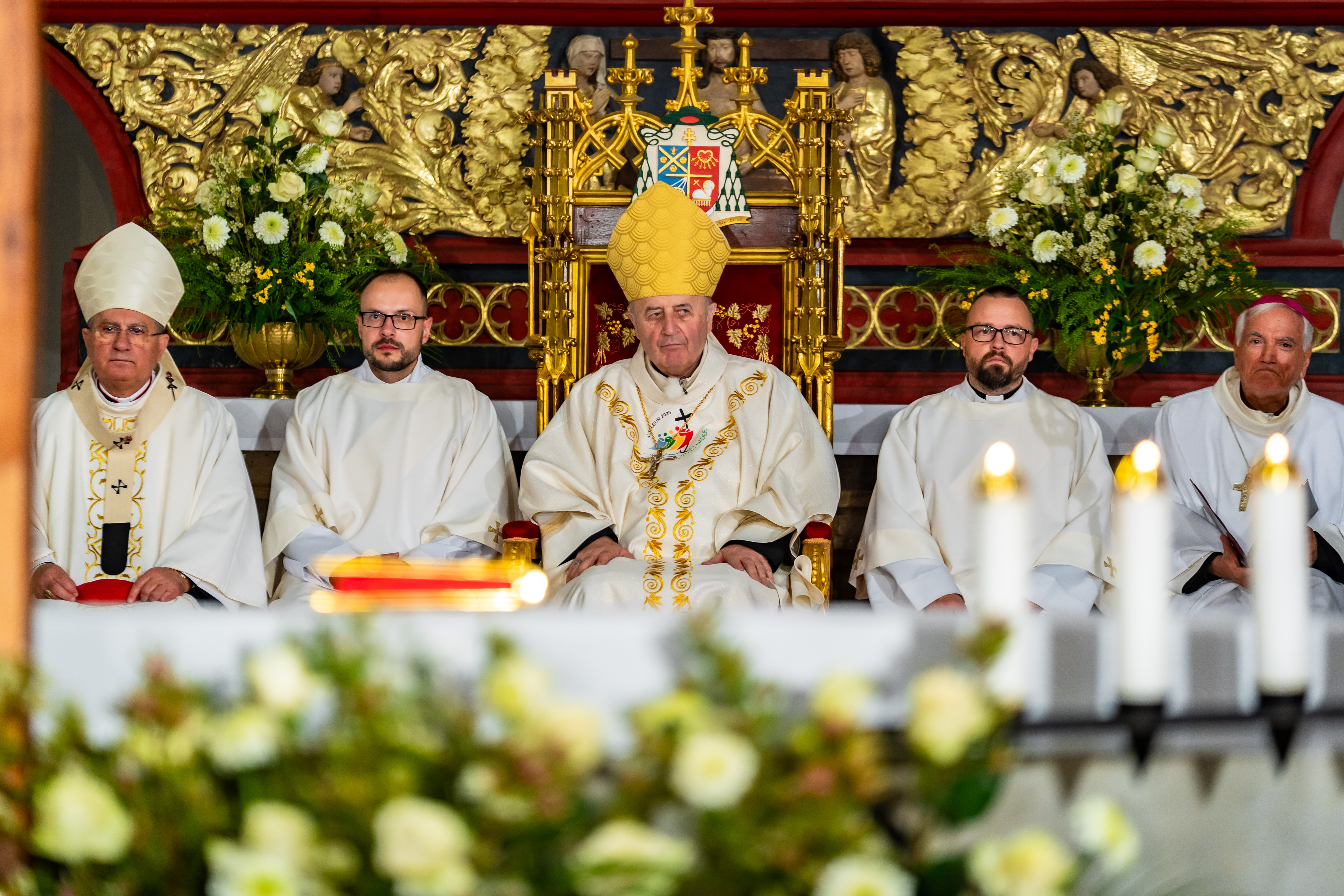 sv. omsa s mladymi v Dome sv. Alzbety -19